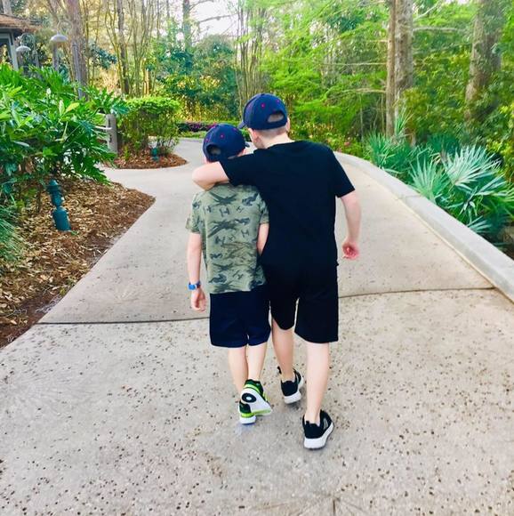 Meet your Posher, Mylene - Picture 1 of 1